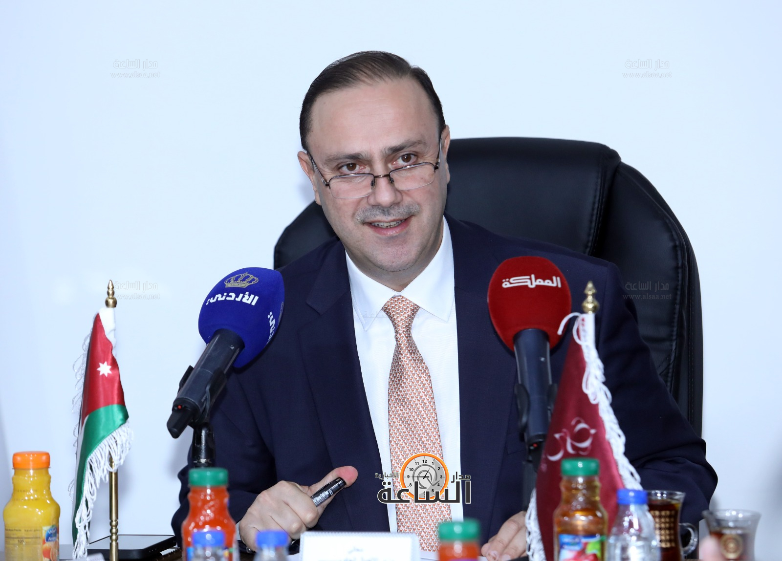 Madar Al-Saa Images 0.8779440740115574