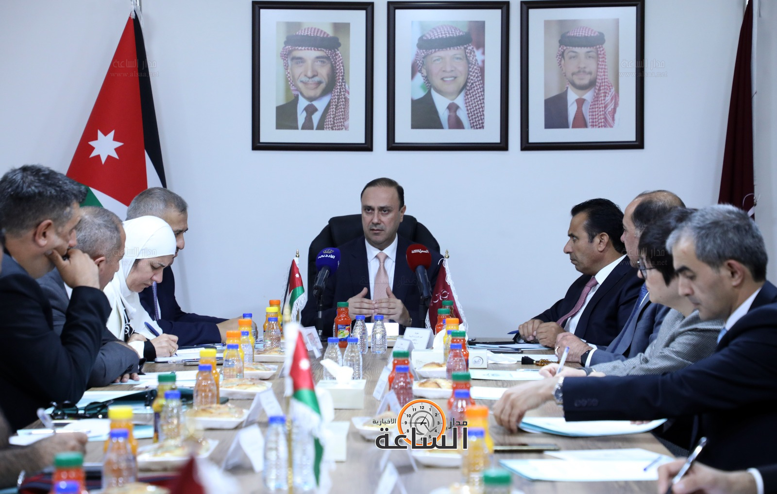 Madar Al-Saa Images 0.6891205363623802