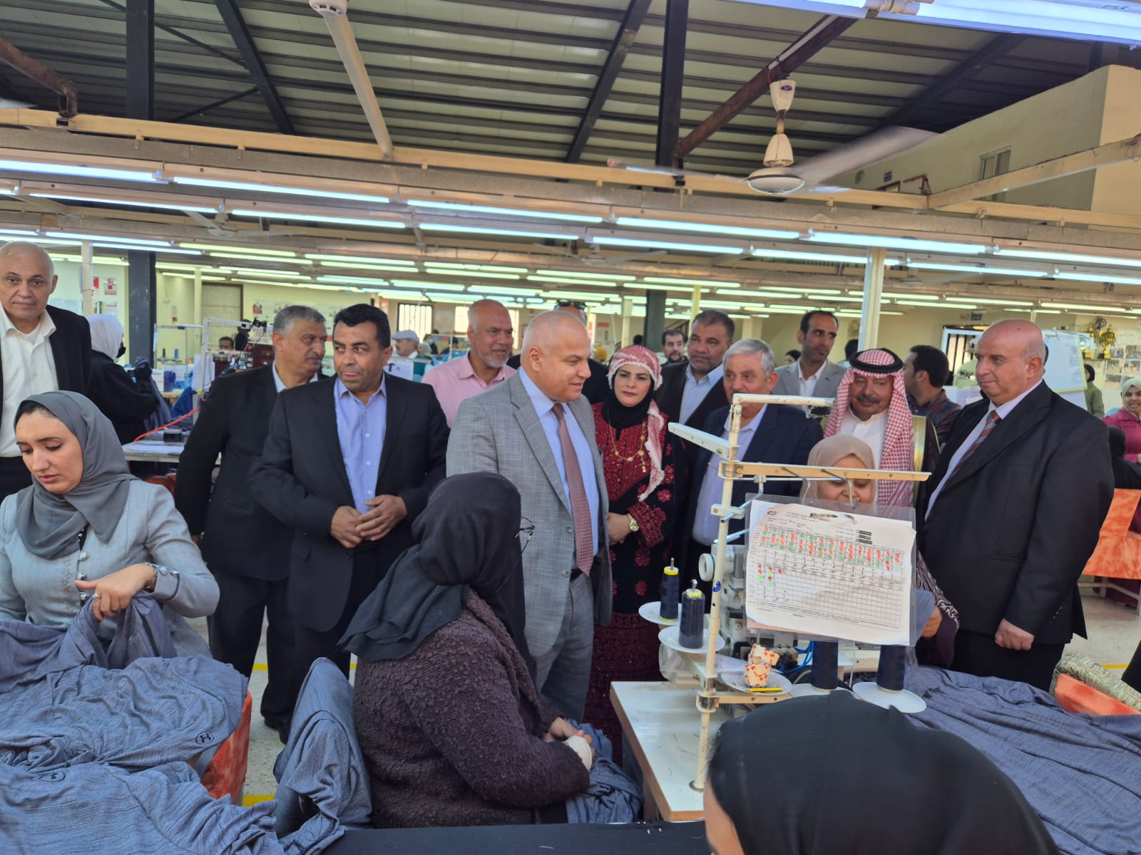 Madar Al-Saa Images 0.4217585036548206