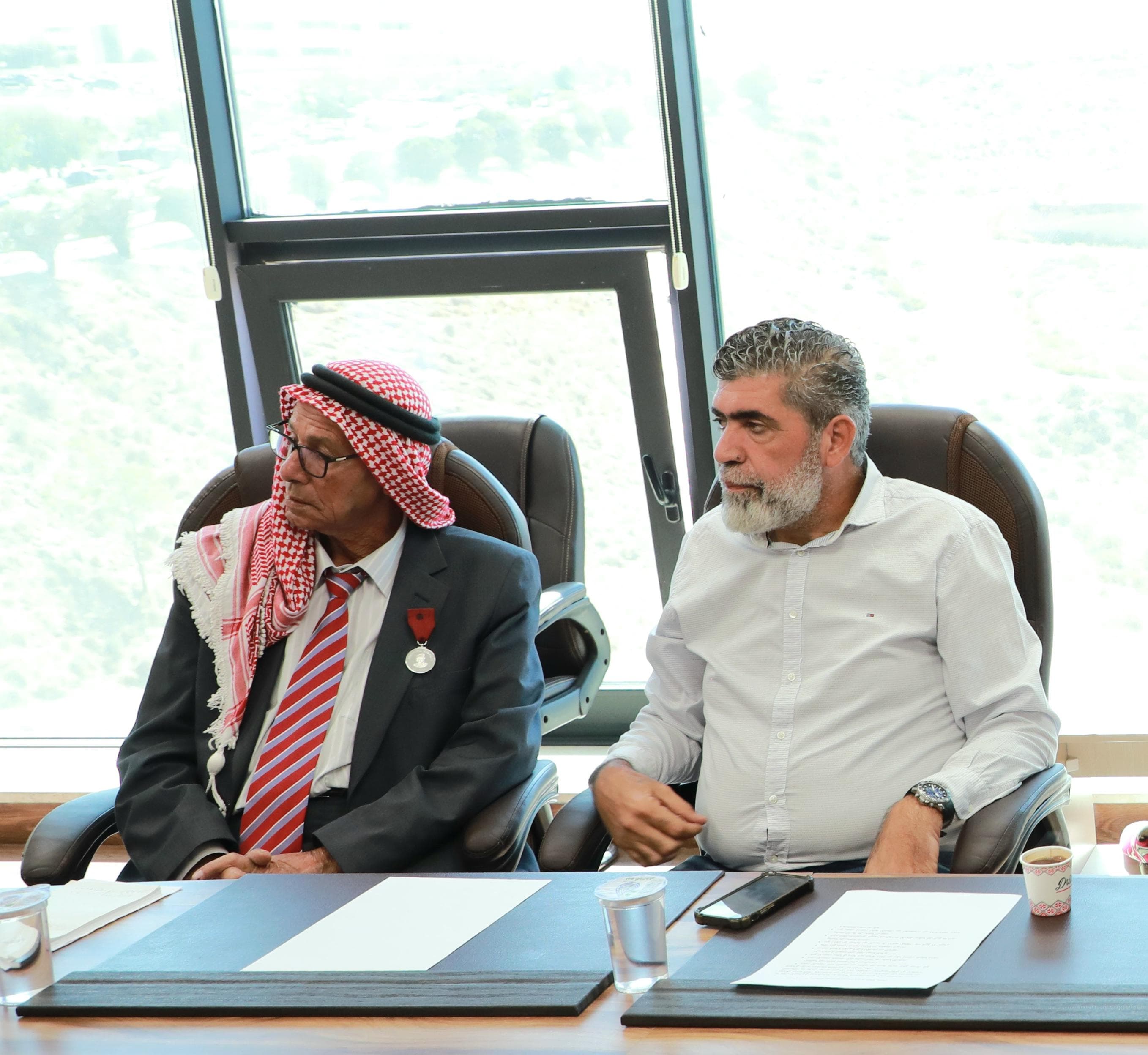 Madar Al-Saa Images 0.191688383112824