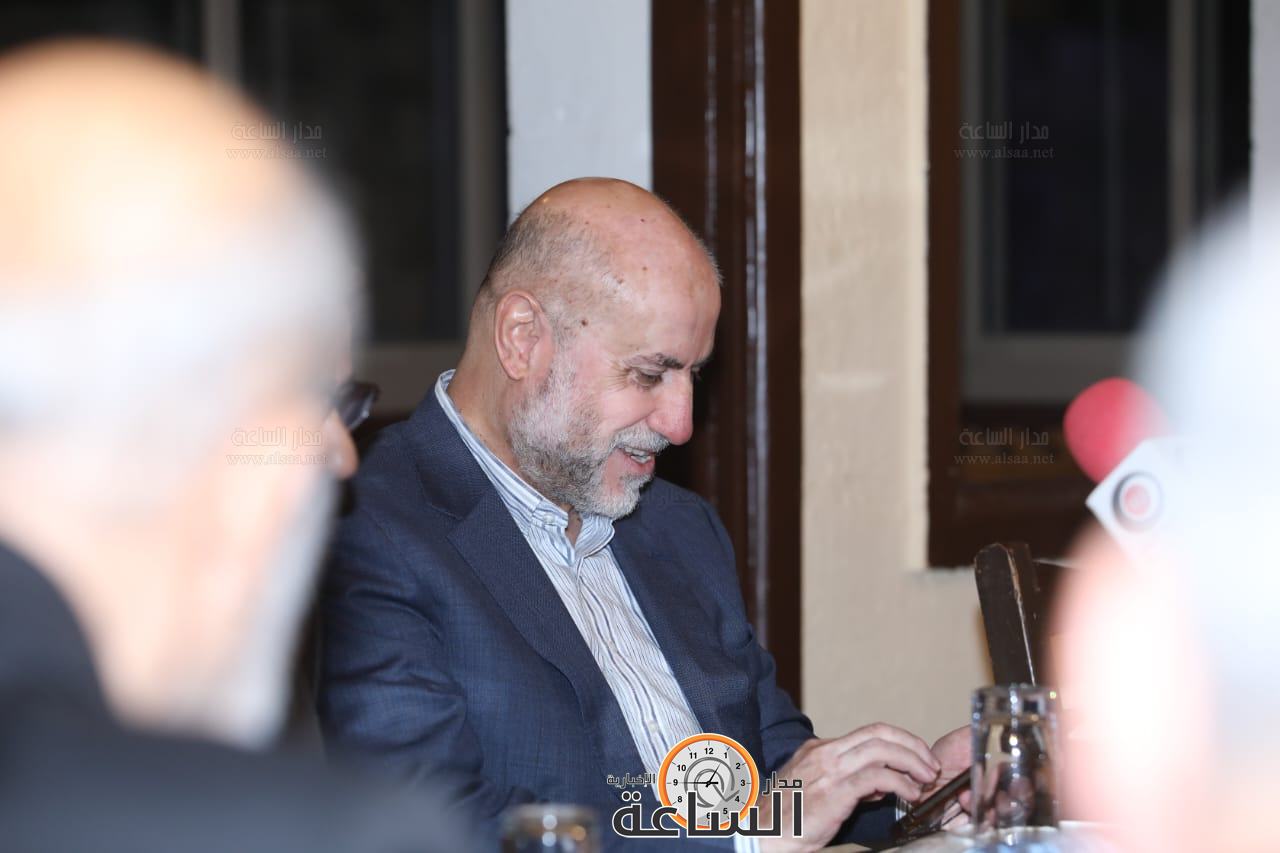 Madar Al-Saa Images 0.325359440240756