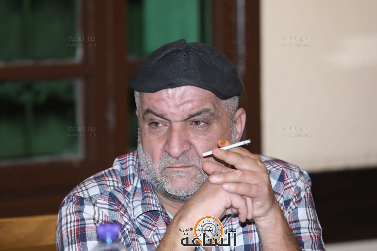 الكاتب كامل نصيرات