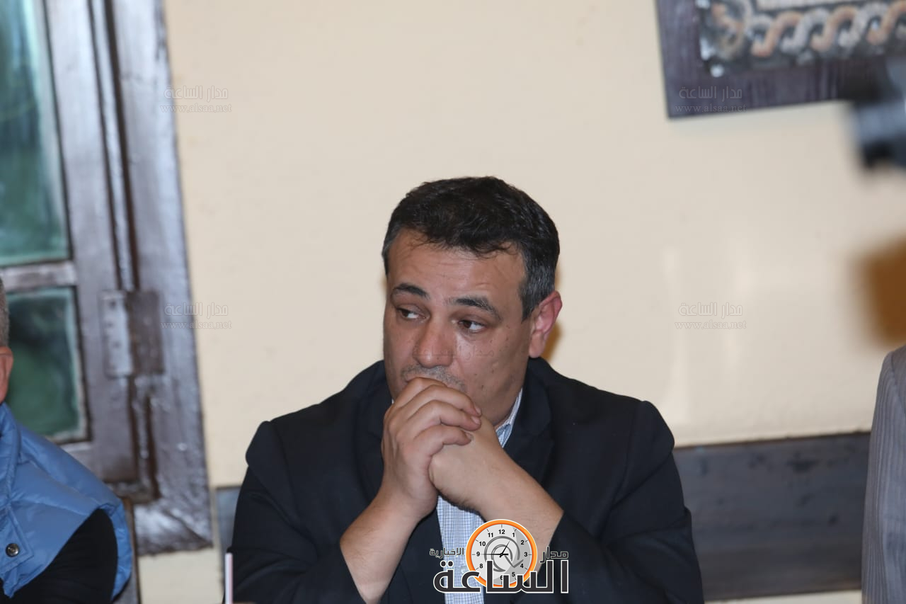 Madar Al-Saa Images 0.4292159646807783