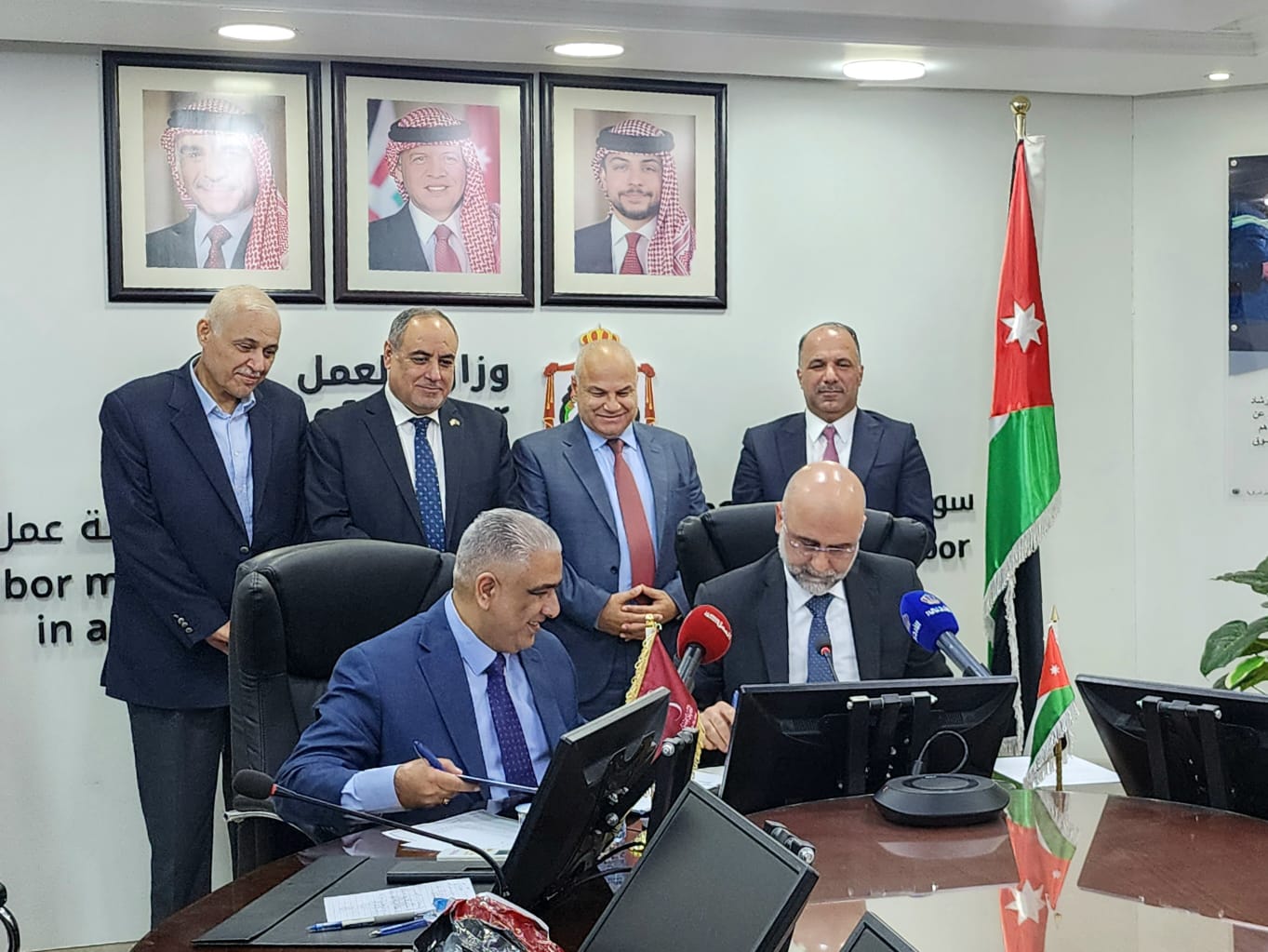 Madar Al-Saa Images 0.638424947652019