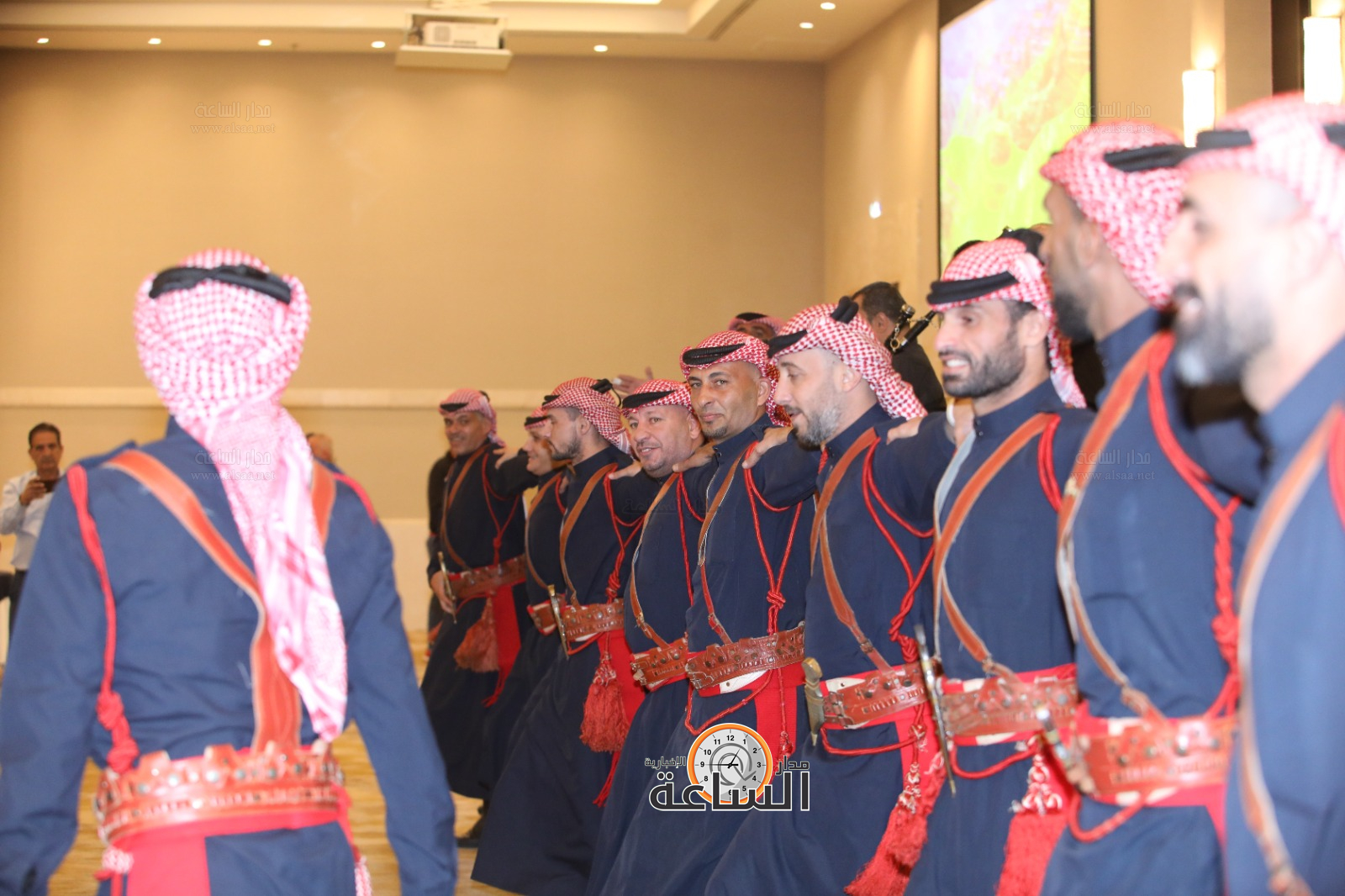 Madar Al-Saa Images 0.9866754583909503