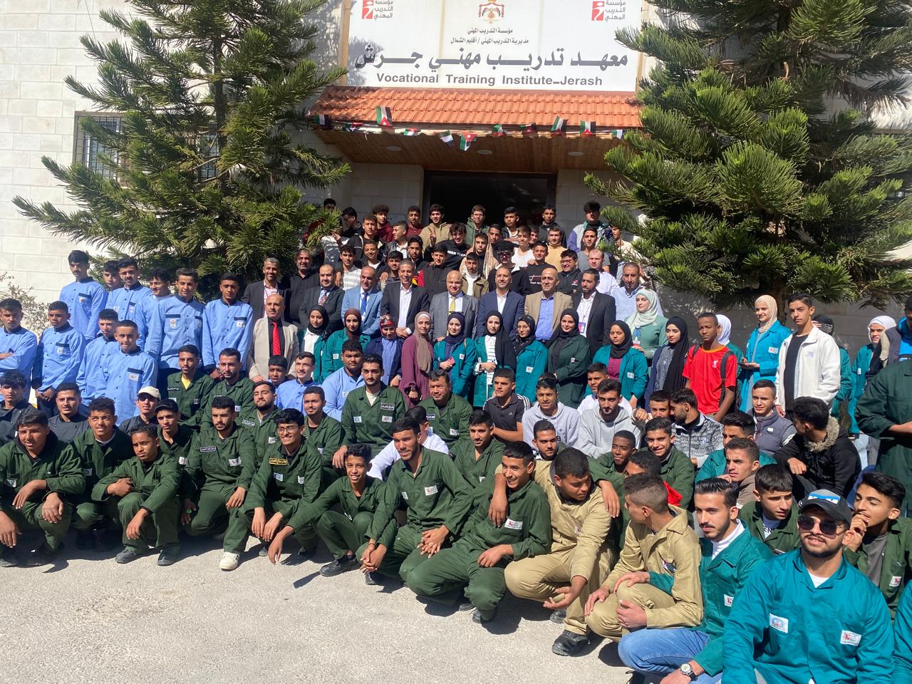 Madar Al-Saa Images 0.5401034502138875