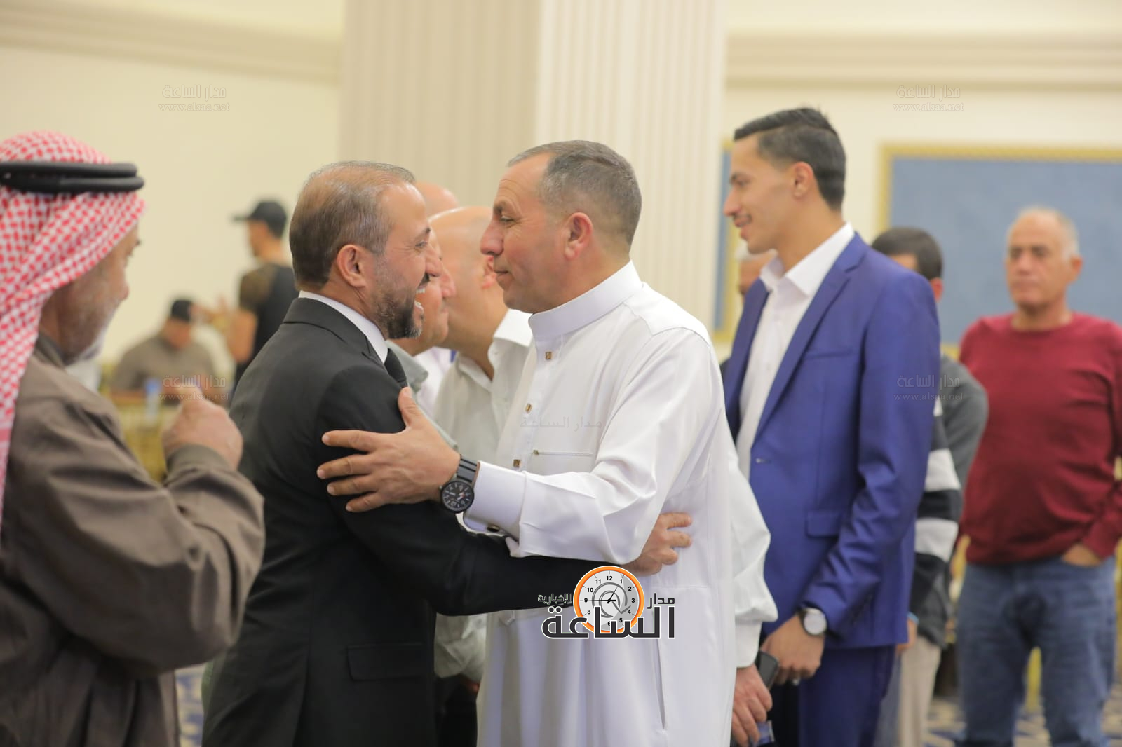 Madar Al-Saa Images 0.7586112331095625