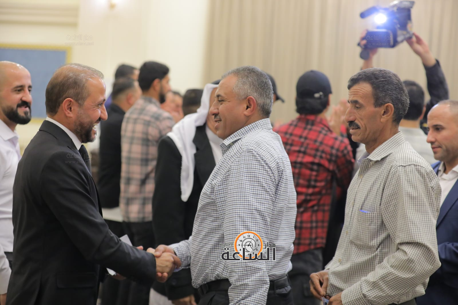 Madar Al-Saa Images 0.659014884233853