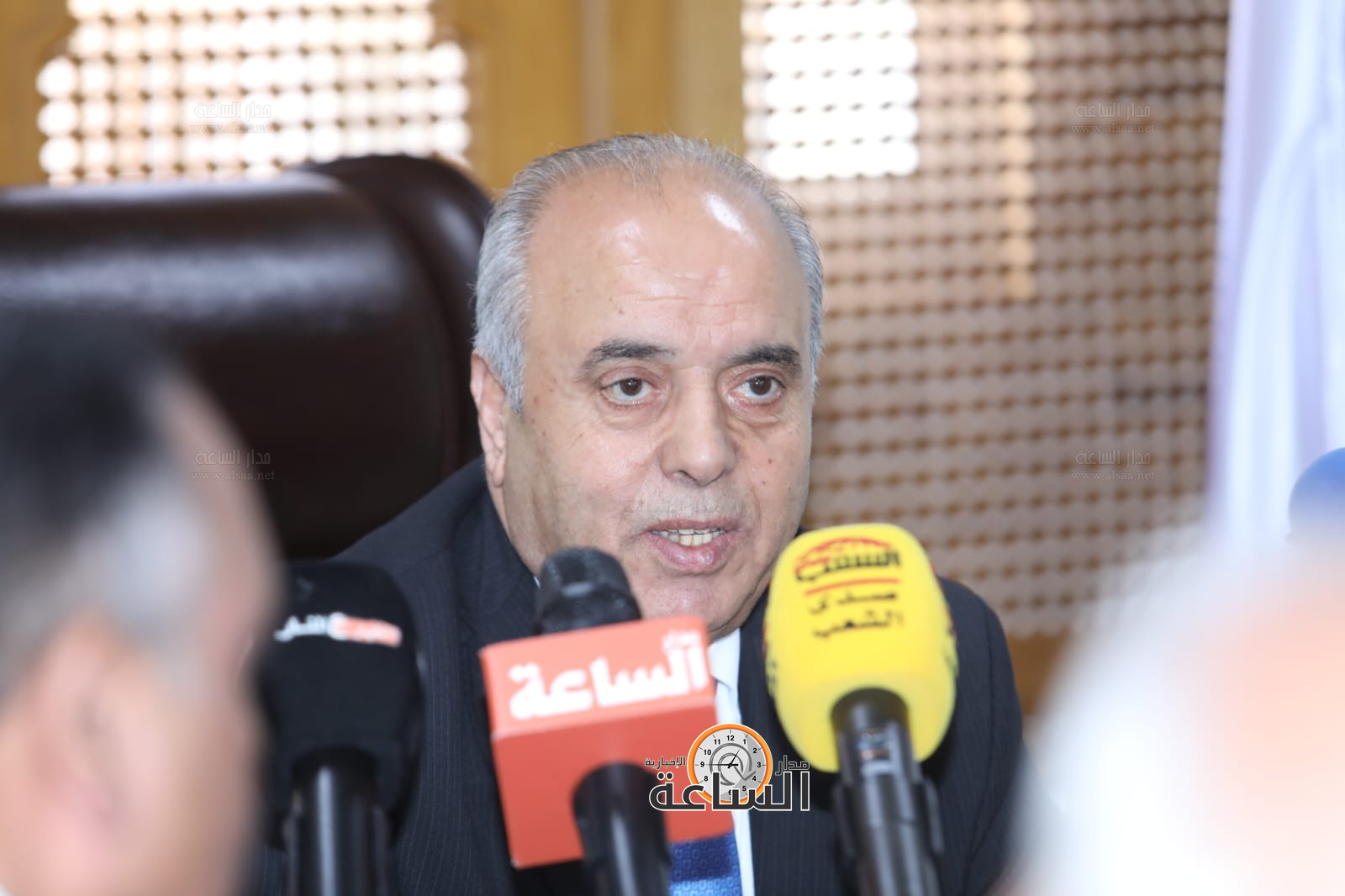 Madar Al-Saa Images 0.6229141873413373