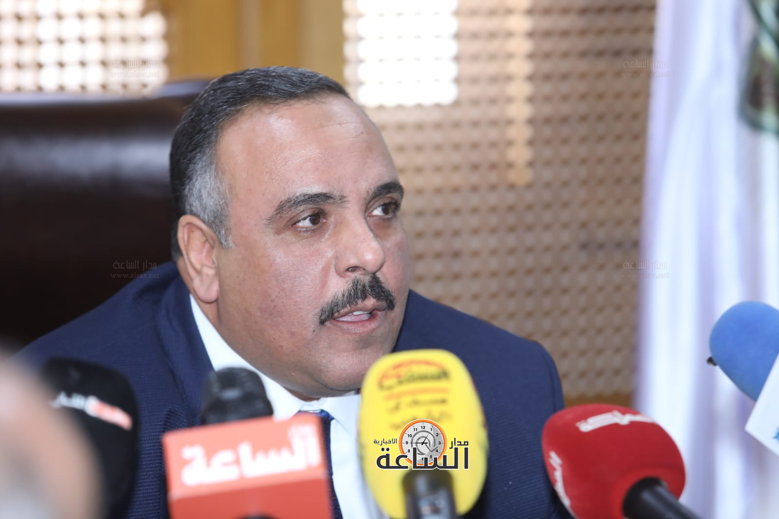 Madar Al-Saa Images 0.27456484827851035