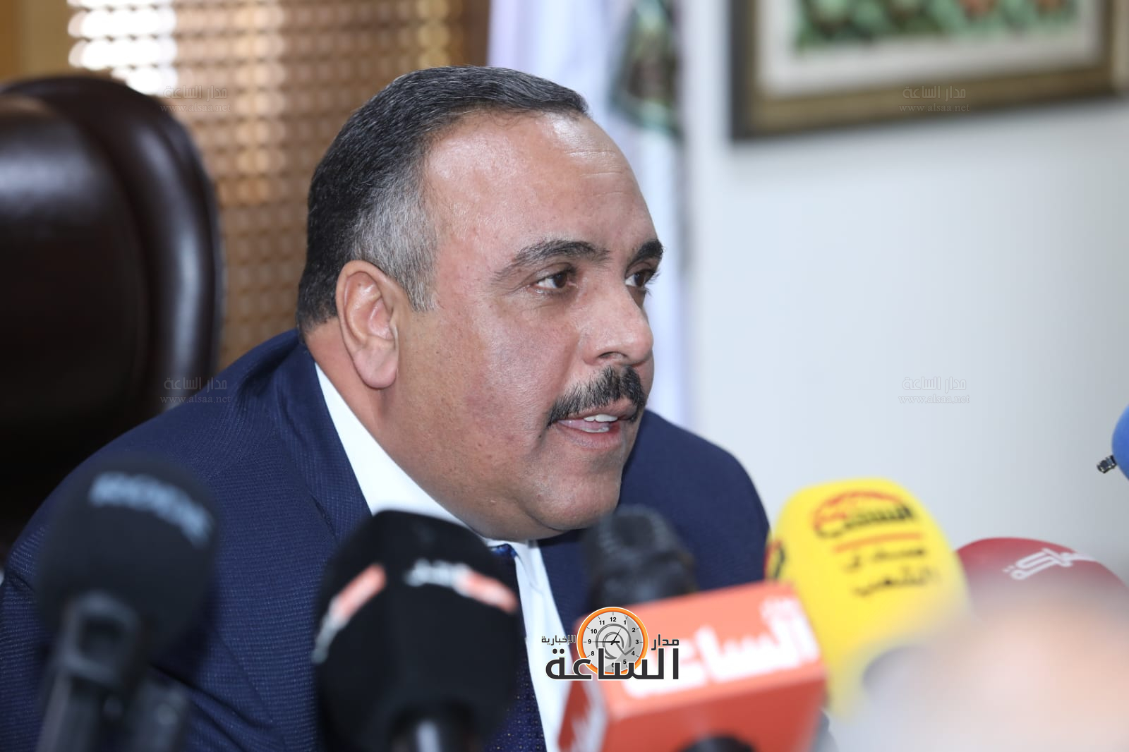 Madar Al-Saa Images 0.15031652681271823