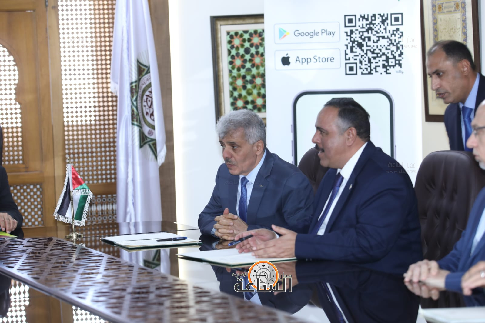 Madar Al-Saa Images 0.9290702611609829