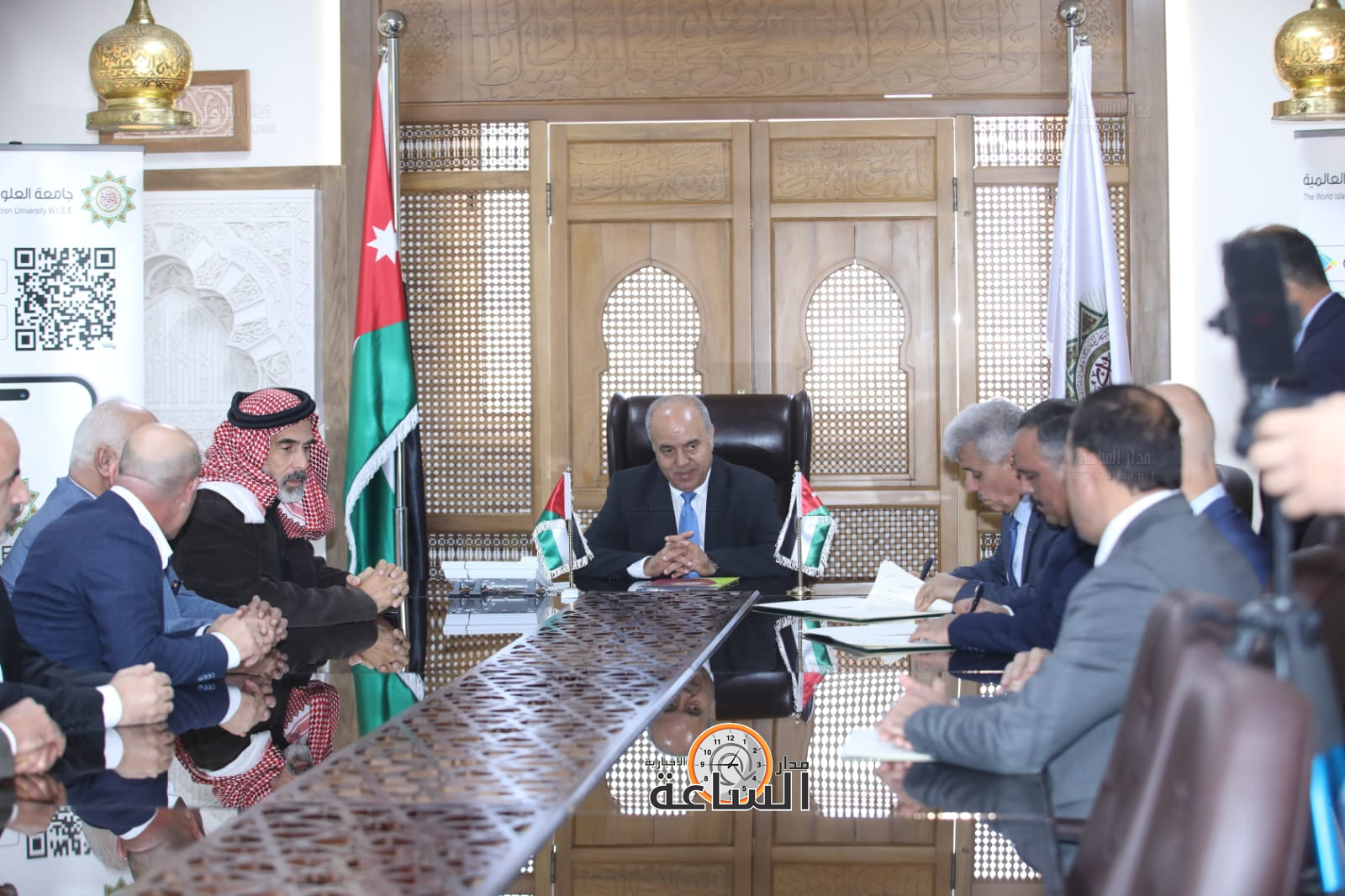 Madar Al-Saa Images 0.9309318962929356