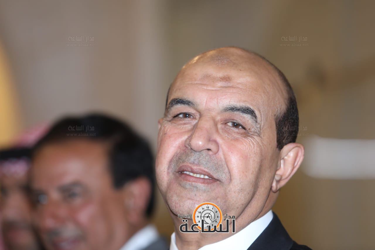 Madar Al-Saa Images 0.9487260782458795