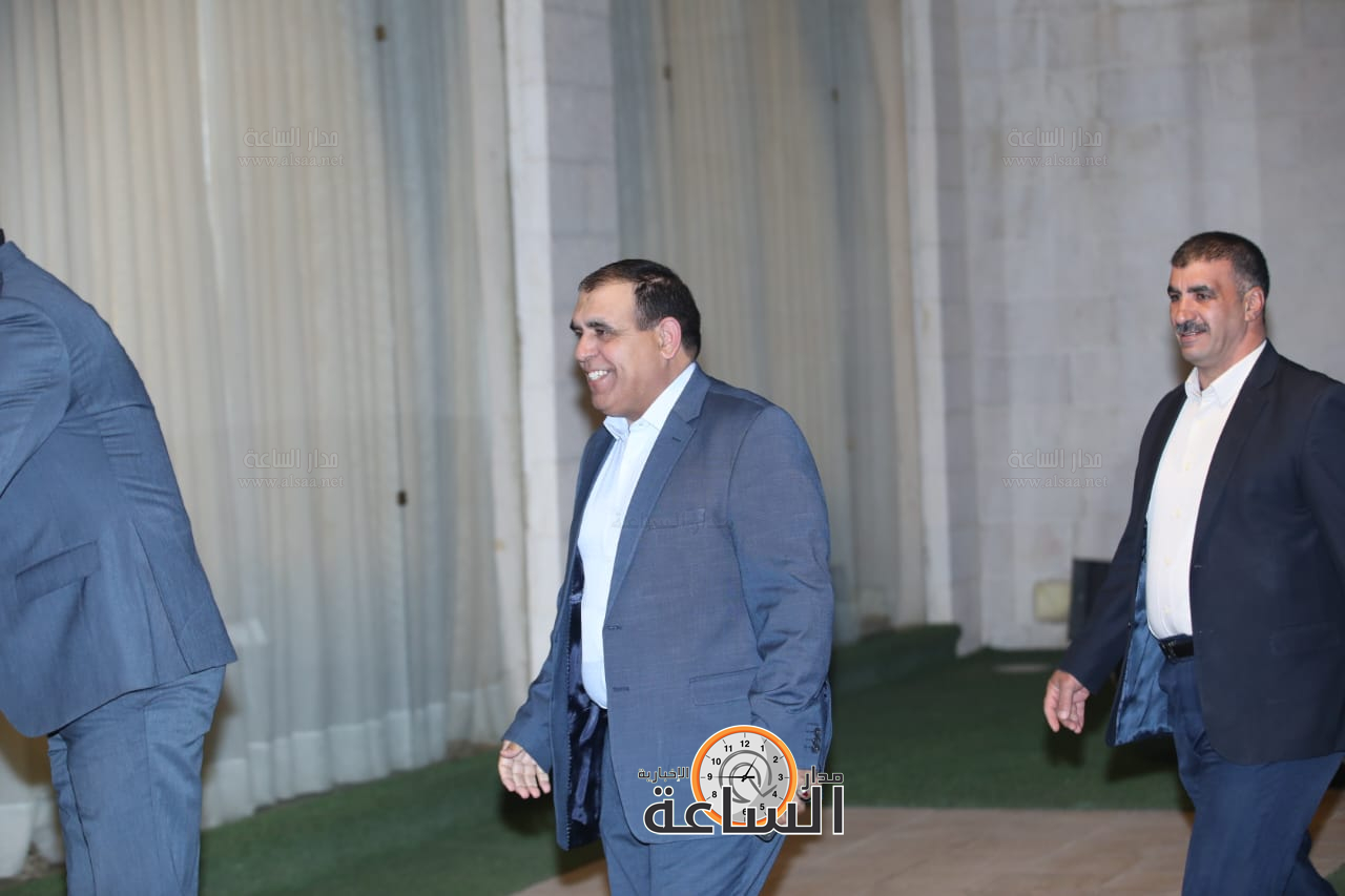 Madar Al-Saa Images 0.4872169921558449