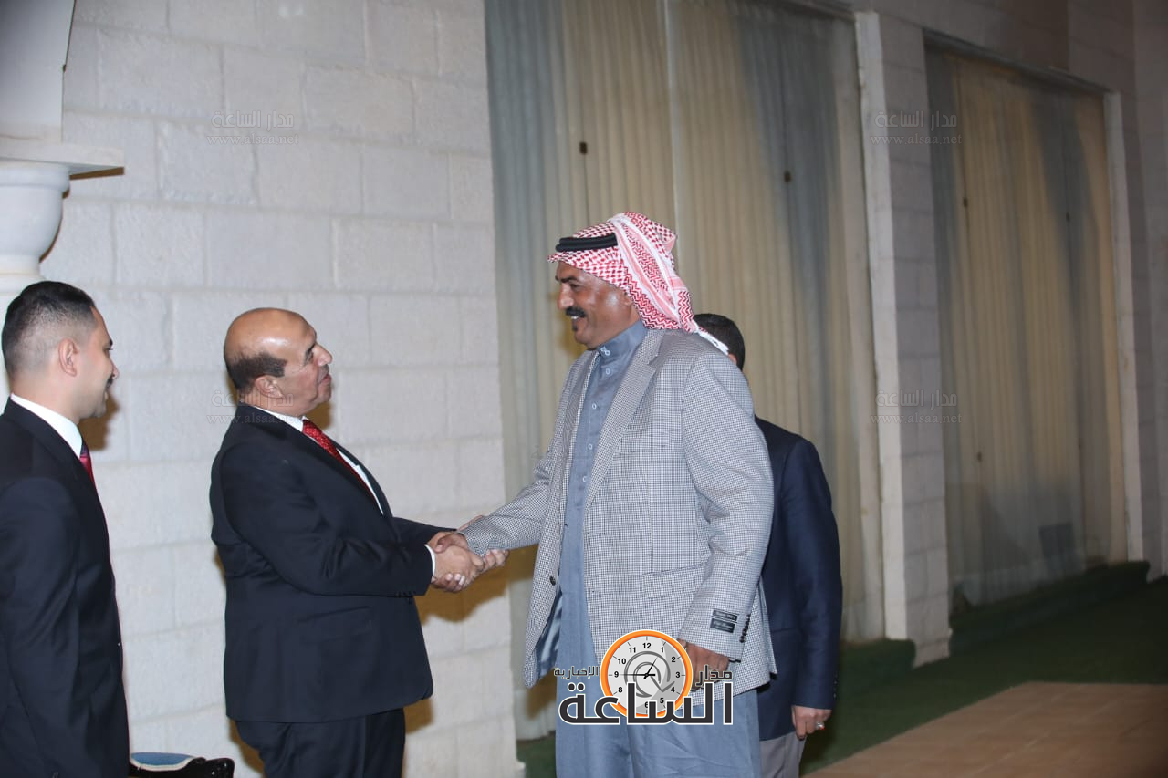 Madar Al-Saa Images 0.3536045643992112