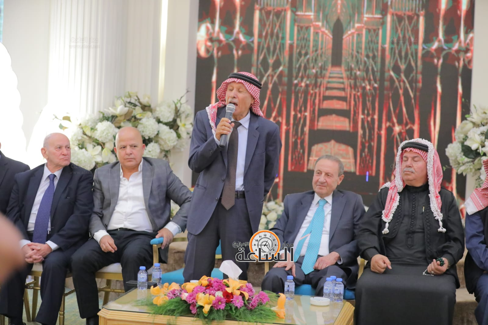 Madar Al-Saa Images 0.41033448652125704