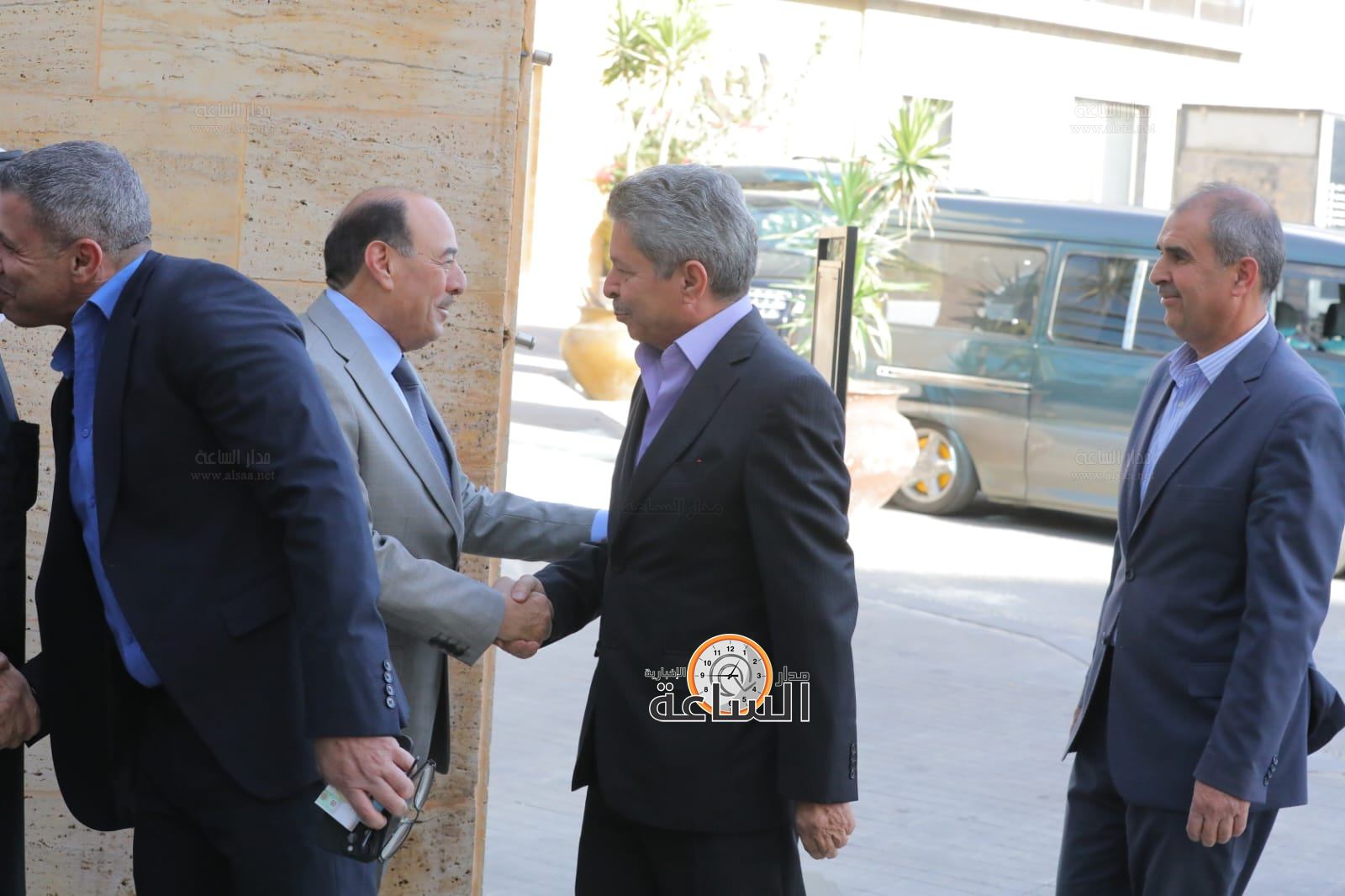 Madar Al-Saa Images 0.4758585710765091