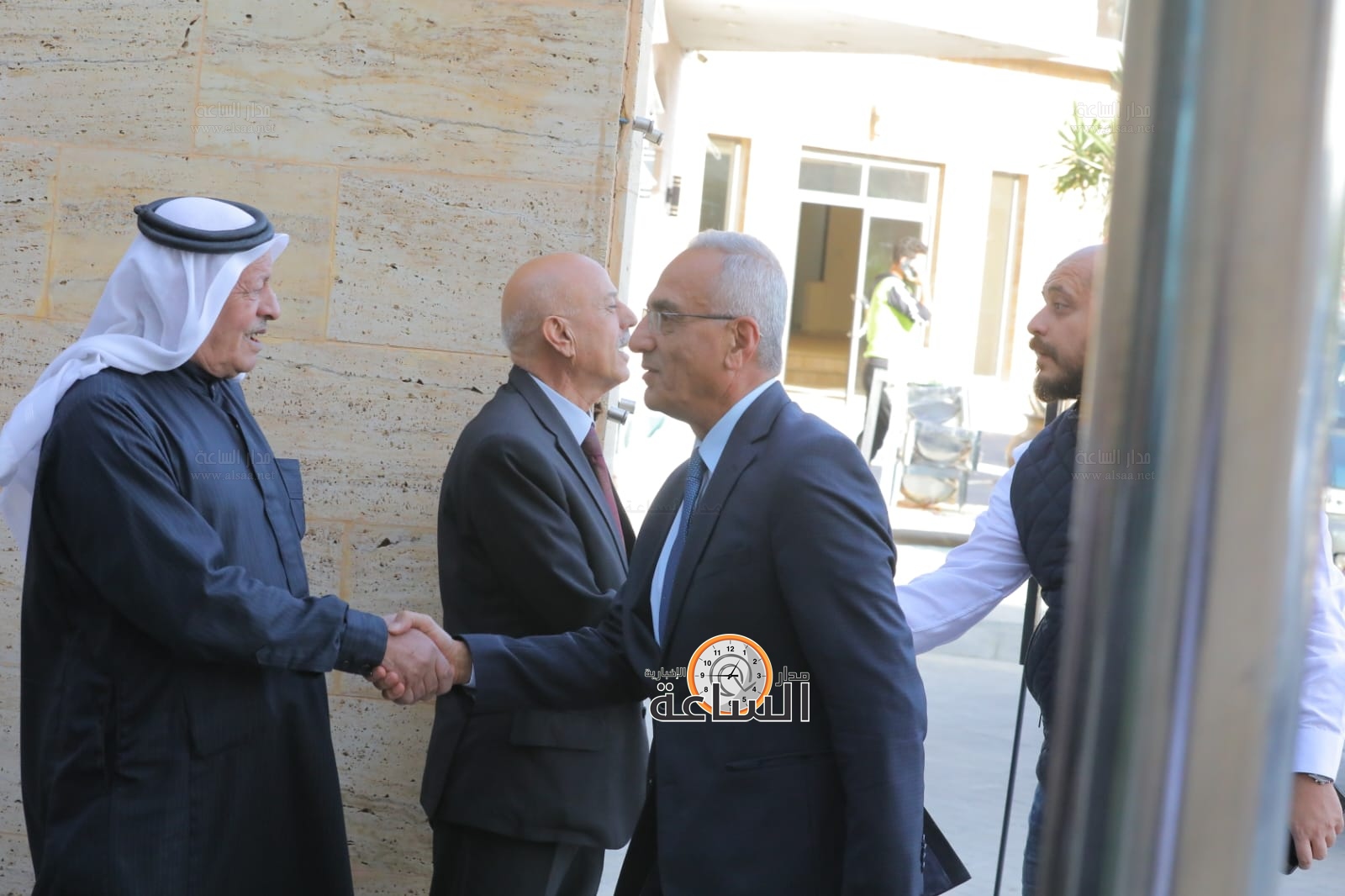 Madar Al-Saa Images 0.9176852696338367