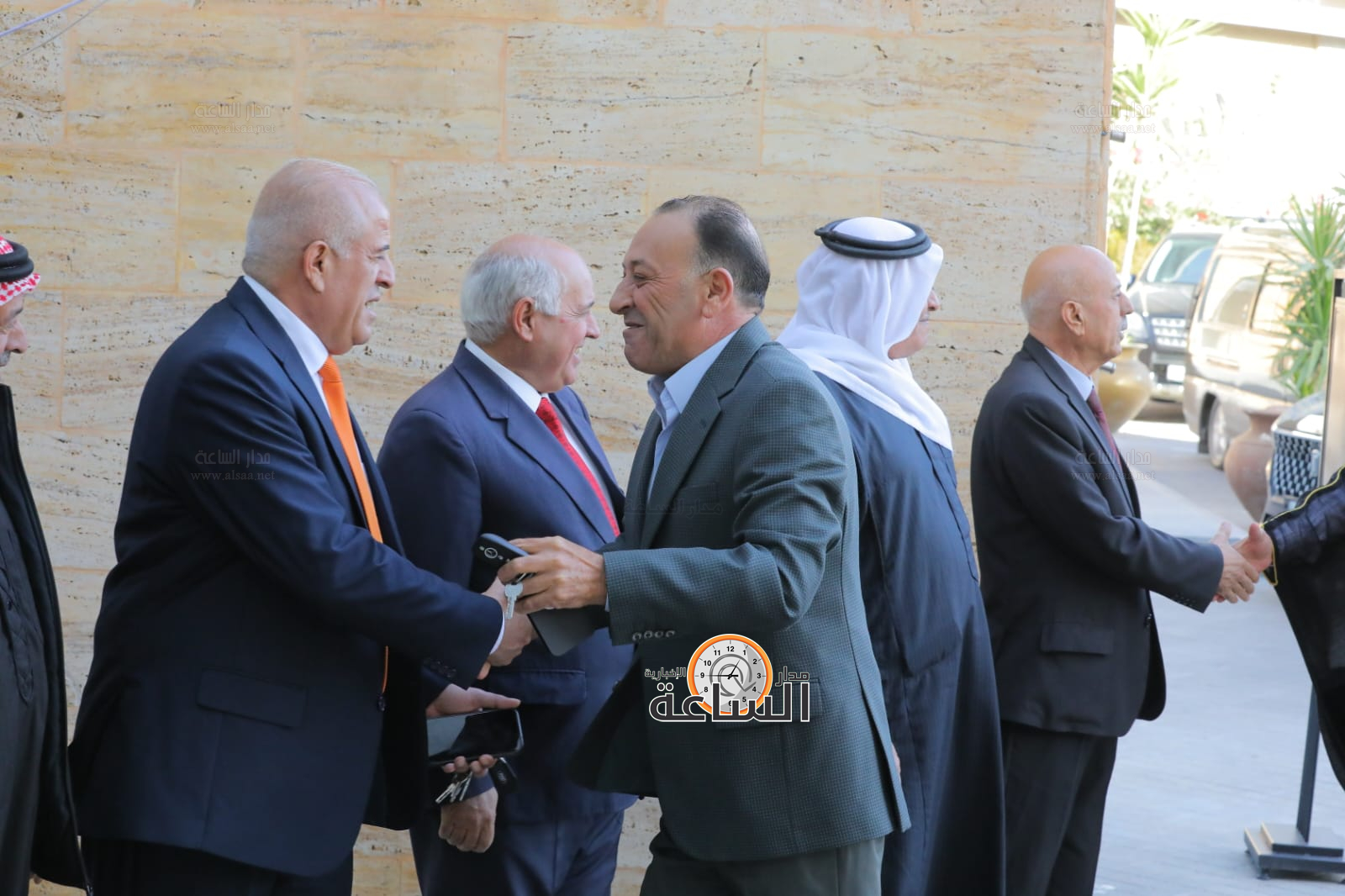 Madar Al-Saa Images 0.48015580518647294