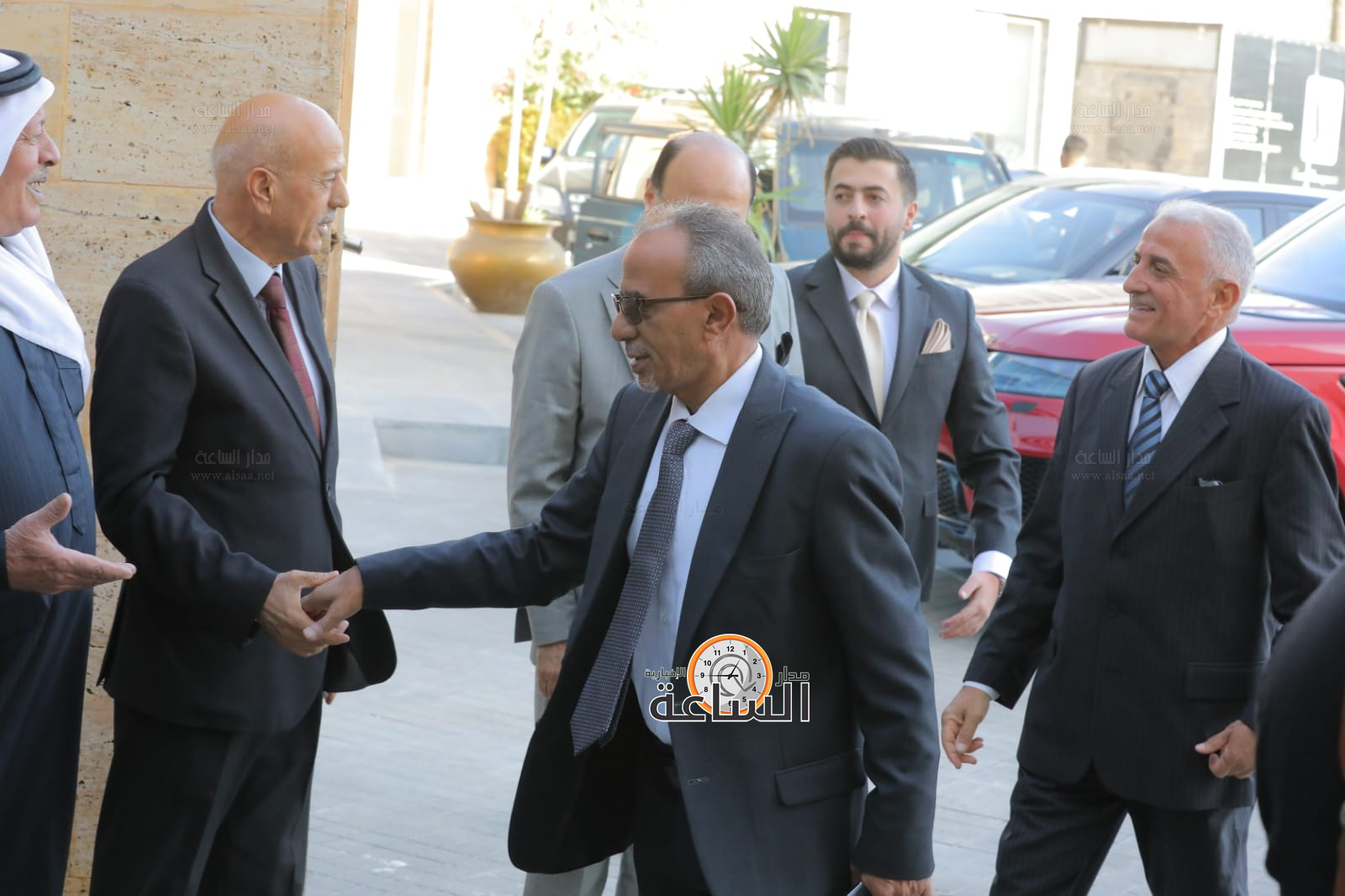 Madar Al-Saa Images 0.7832231520314168