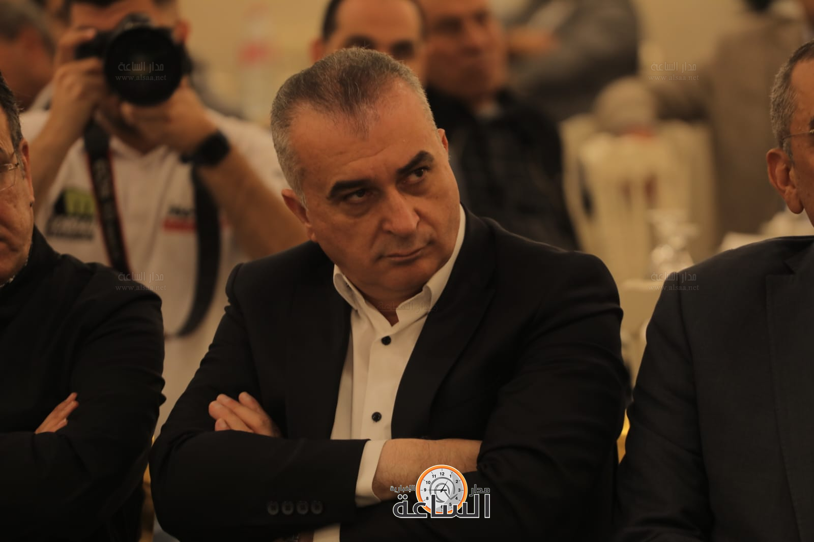 Madar Al-Saa Images 0.8975053225784315