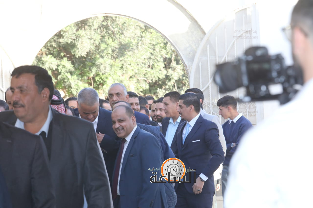 Madar Al-Saa Images 0.3291069362721082