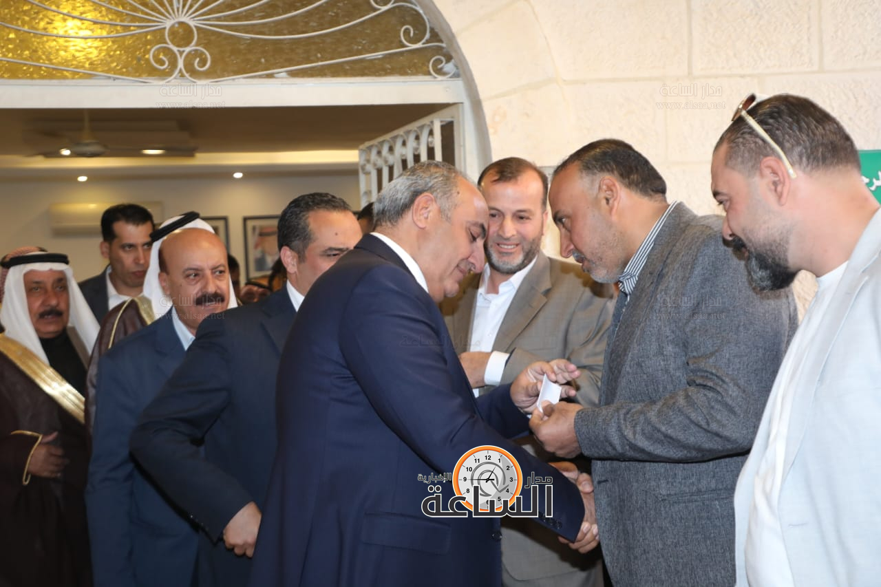 Madar Al-Saa Images 0.8150565637296601