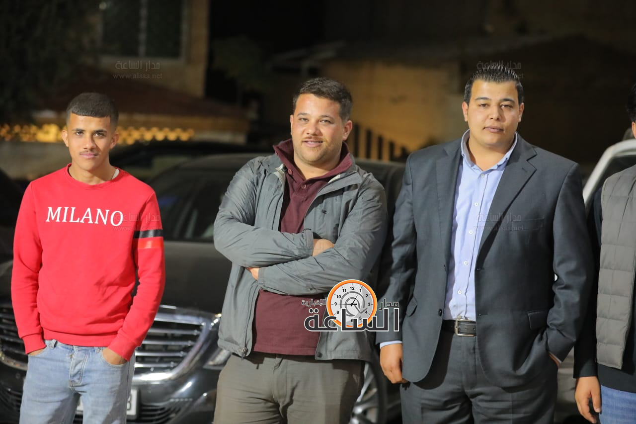 Madar Al-Saa Images 0.8995516278187285