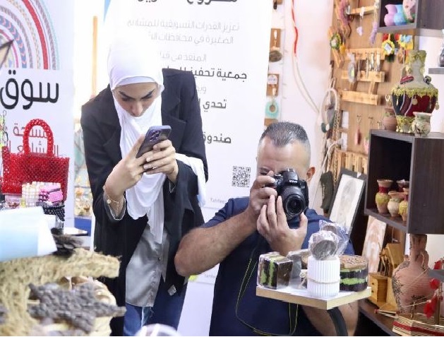 Madar Al-Saa Images 0.08555796618138722