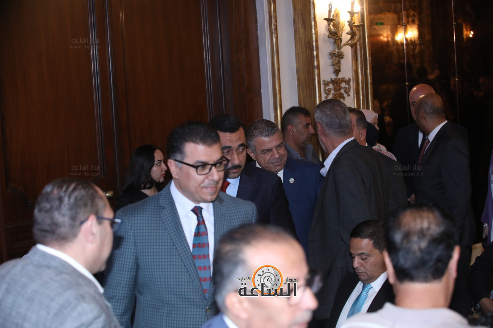 Madar Al-Saa Images 0.9365771474780249