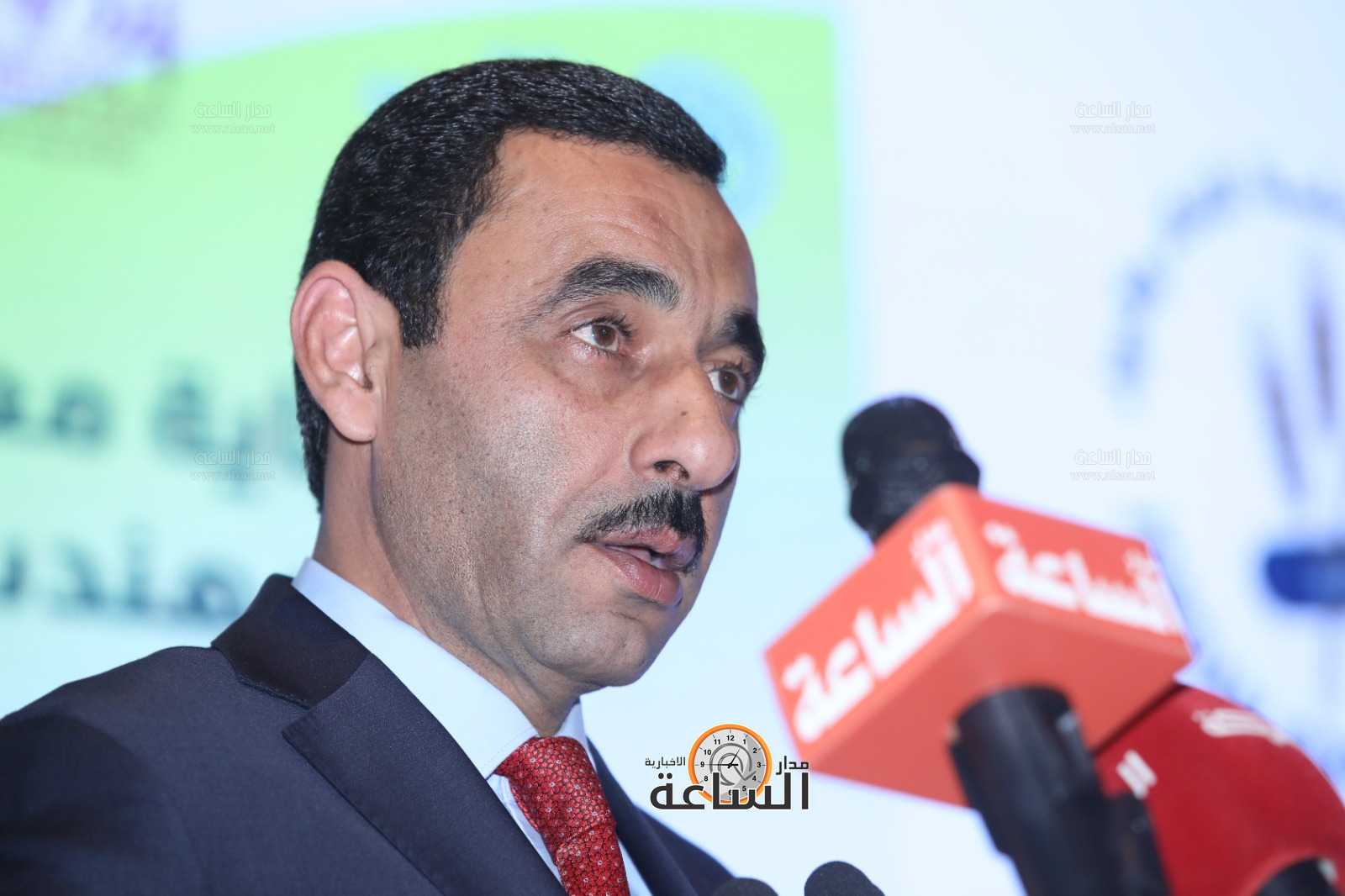 Madar Al-Saa Images 0.05271612896666045