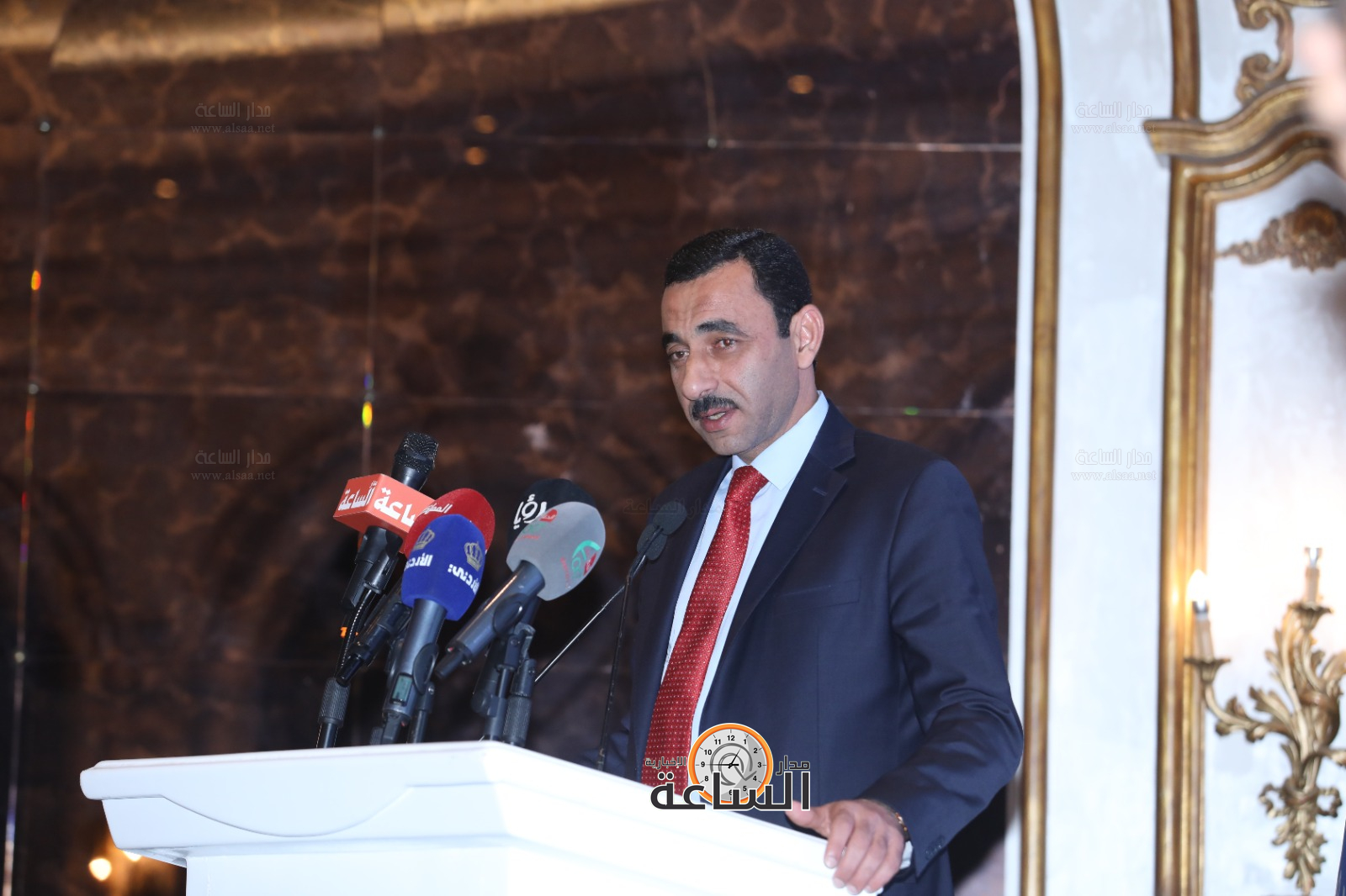 Madar Al-Saa Images 0.7406682369771878