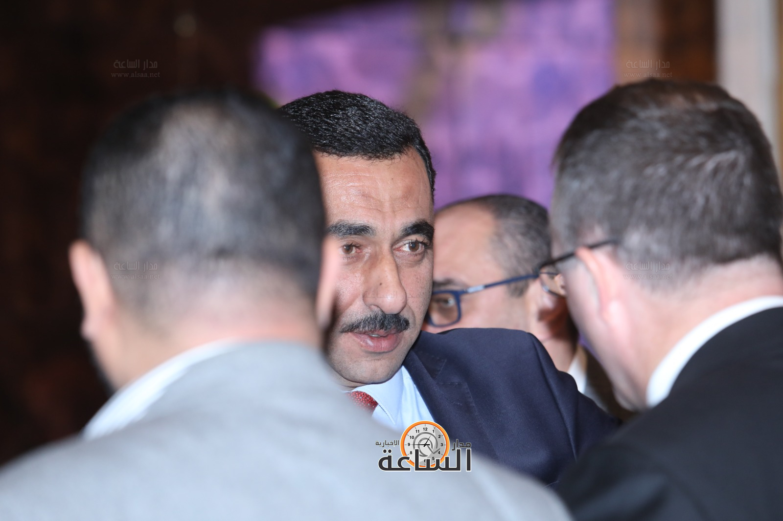 Madar Al-Saa Images 0.7496906297586825