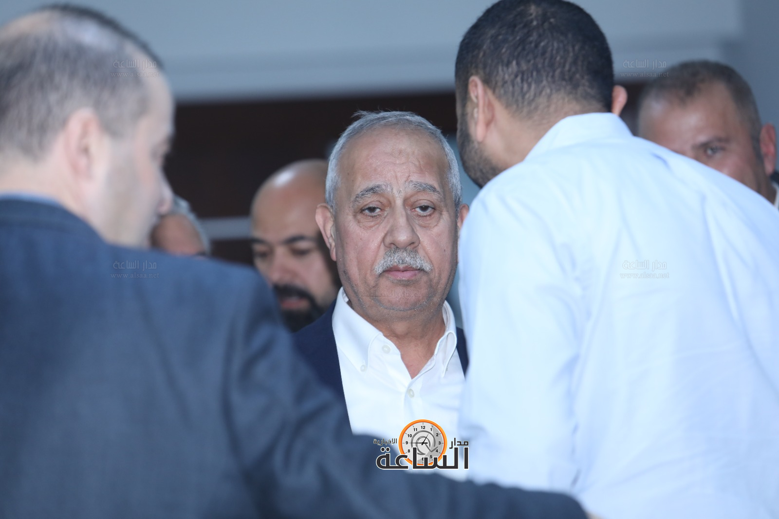 Madar Al-Saa Images 0.9955704393125855