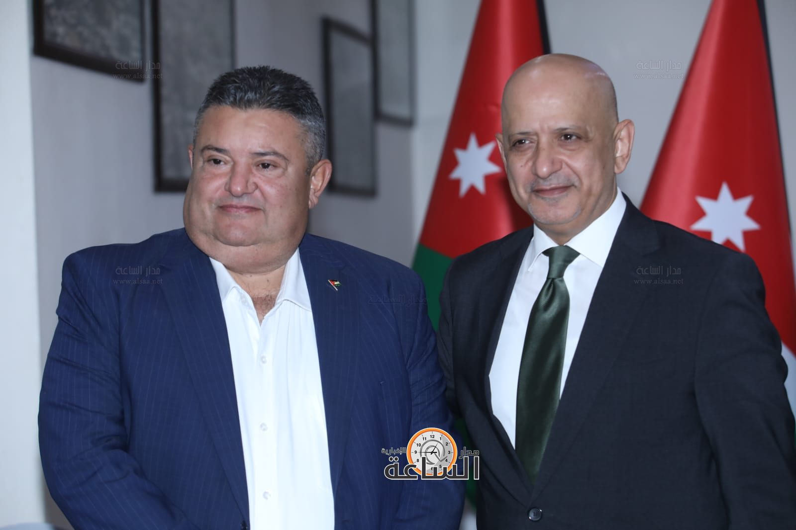 Madar Al-Saa Images 0.23625069612474459