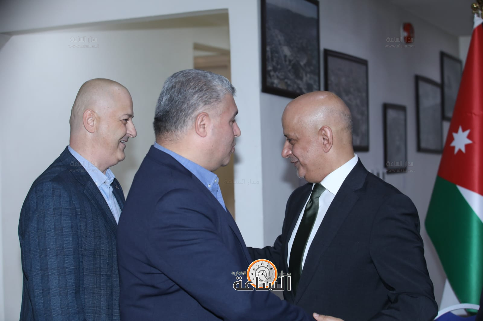 Madar Al-Saa Images 0.32080046216448443