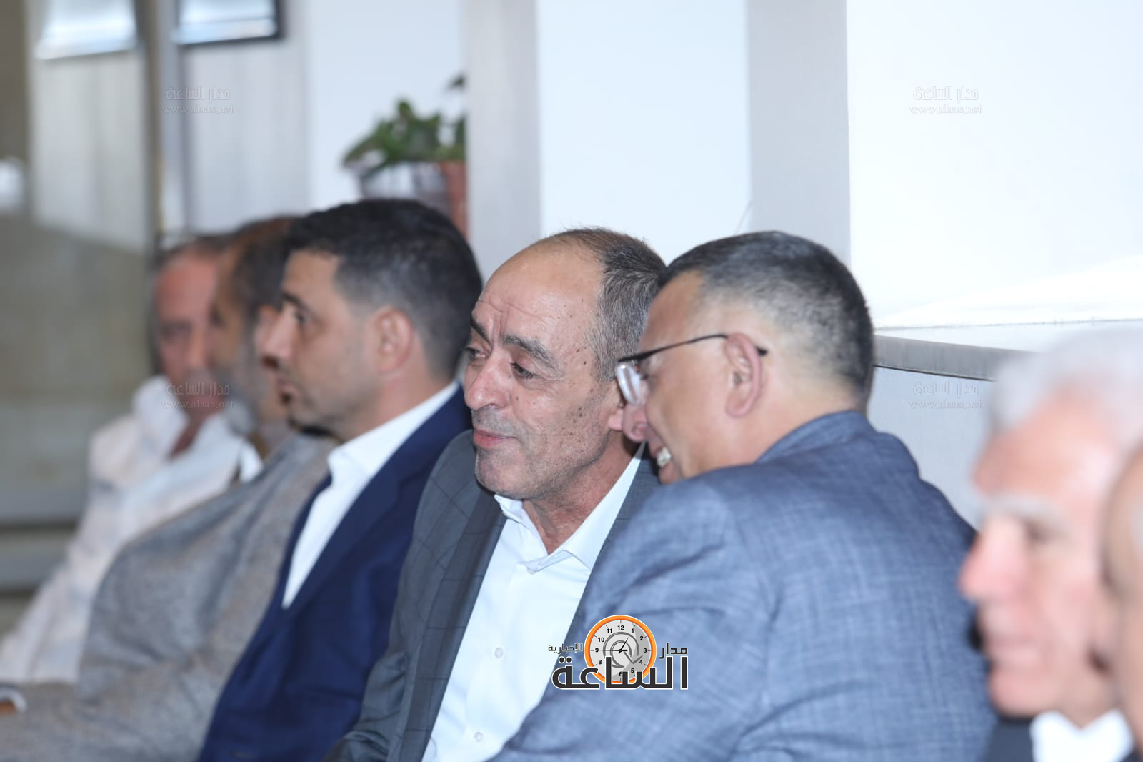 Madar Al-Saa Images 0.555027438349629