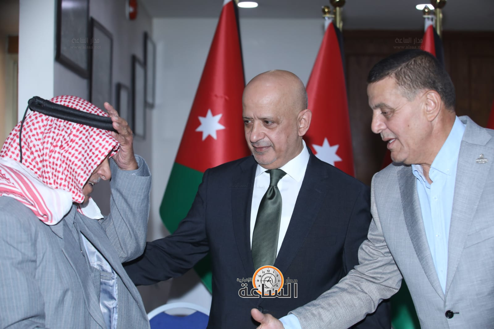 Madar Al-Saa Images 0.9919825488090923