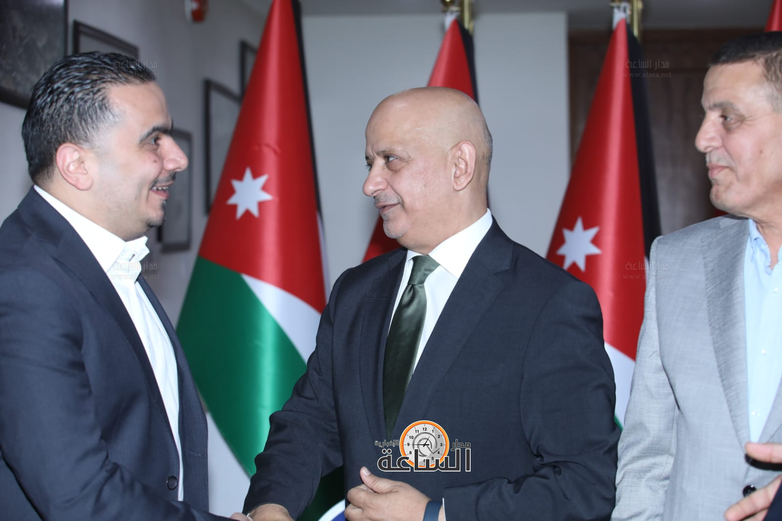 Madar Al-Saa Images 0.26766272705085603