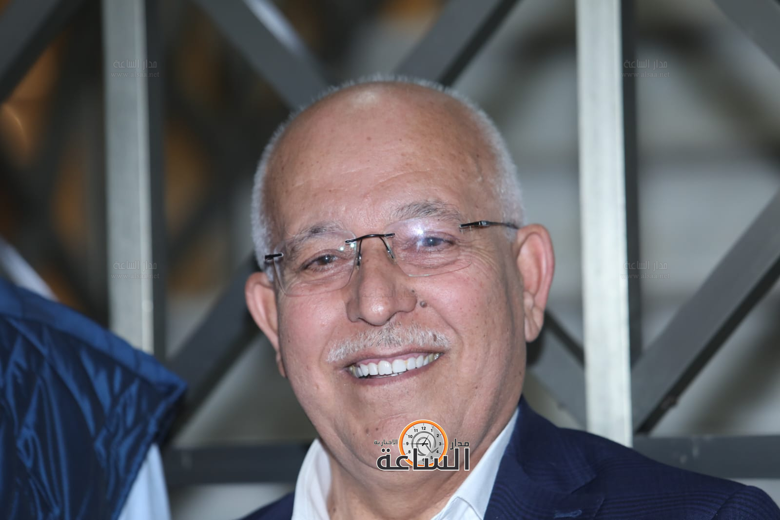 Madar Al-Saa Images 0.4385290174839507