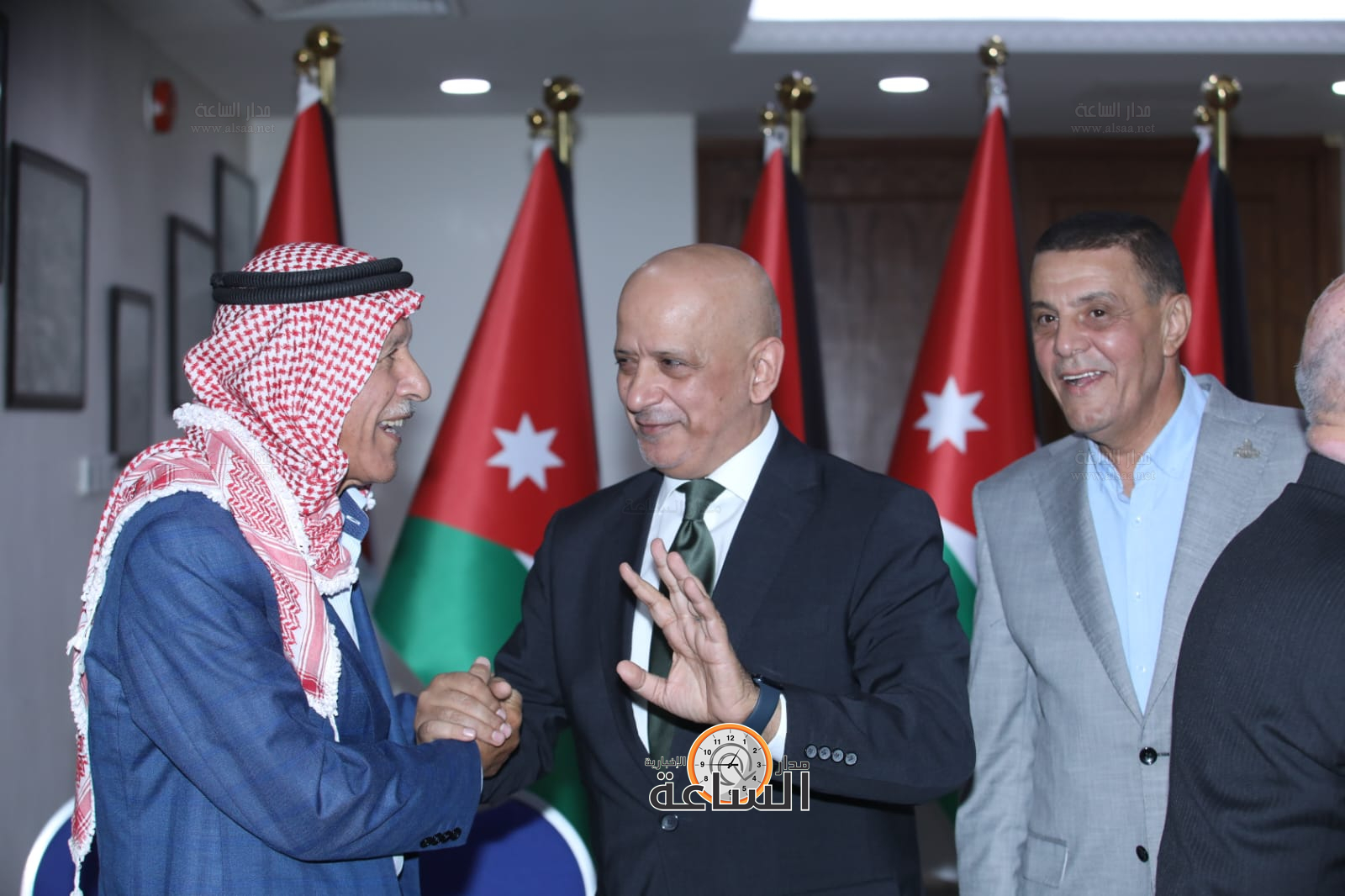 Madar Al-Saa Images 0.5109311902563769