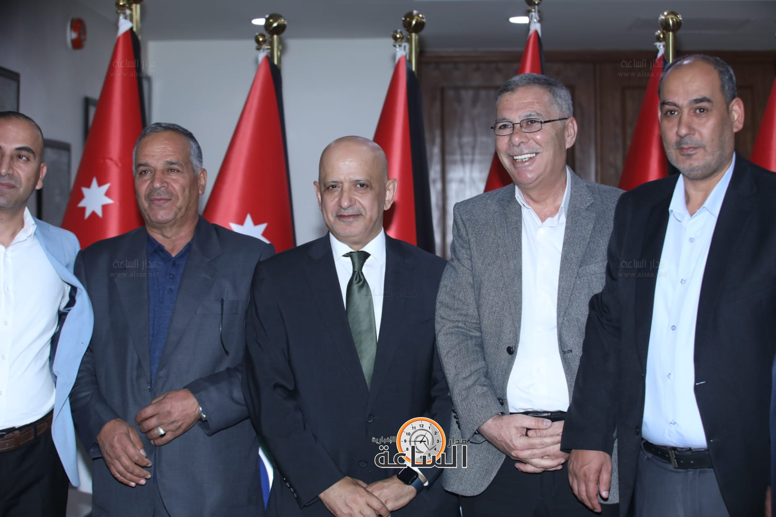 Madar Al-Saa Images 0.7728887993760778