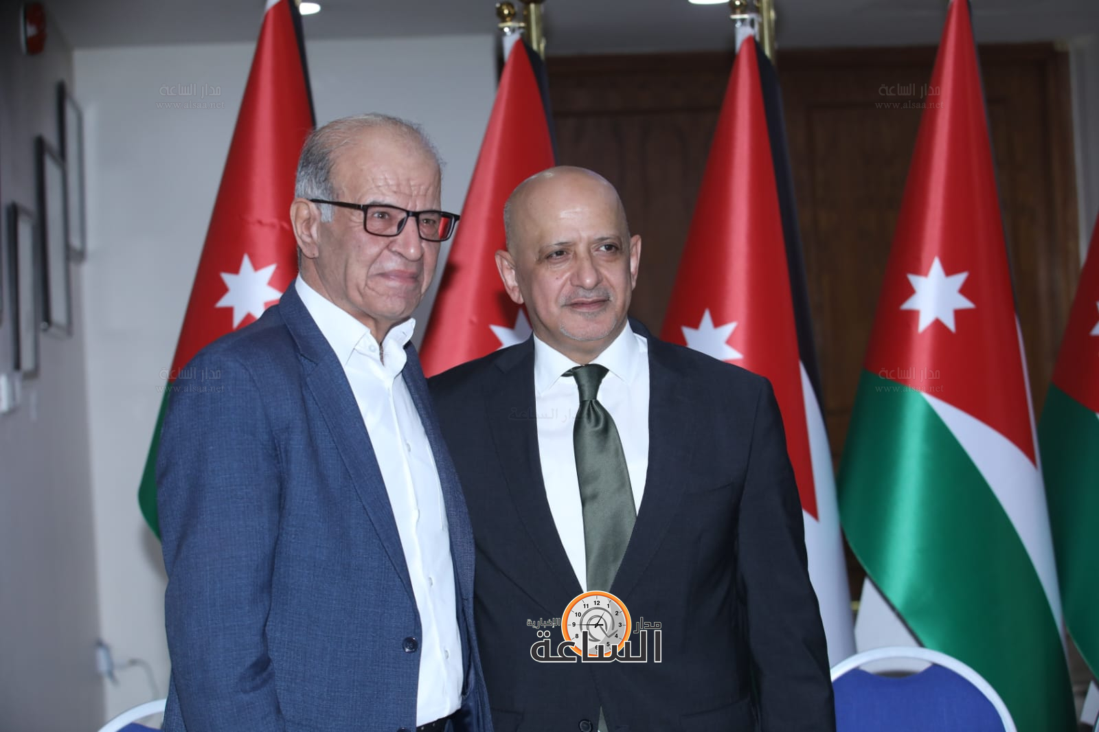 Madar Al-Saa Images 0.37673330559963136