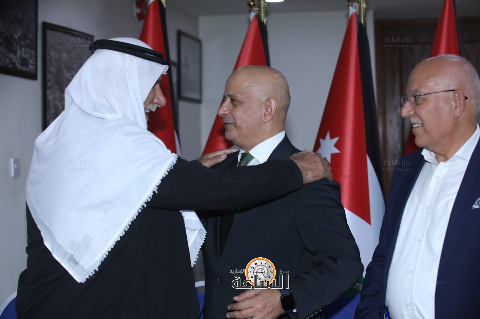 Madar Al-Saa Images 0.6673289086244805