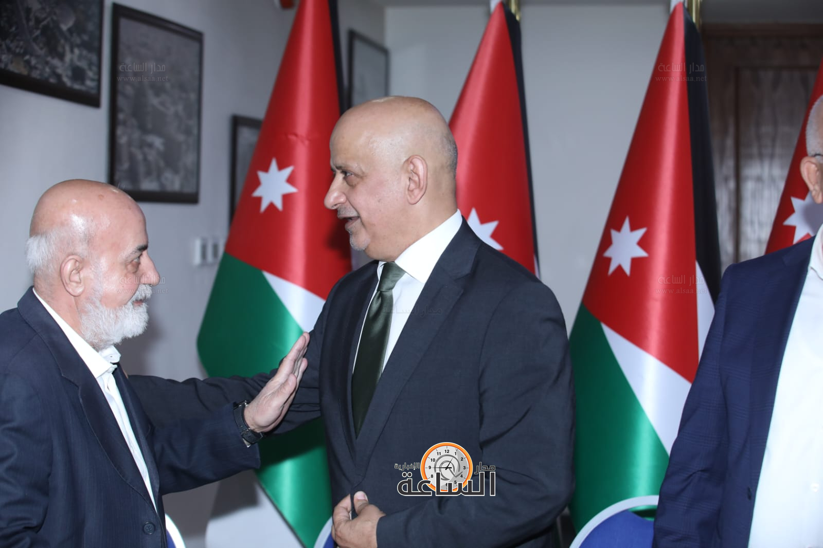 Madar Al-Saa Images 0.4427795834476591