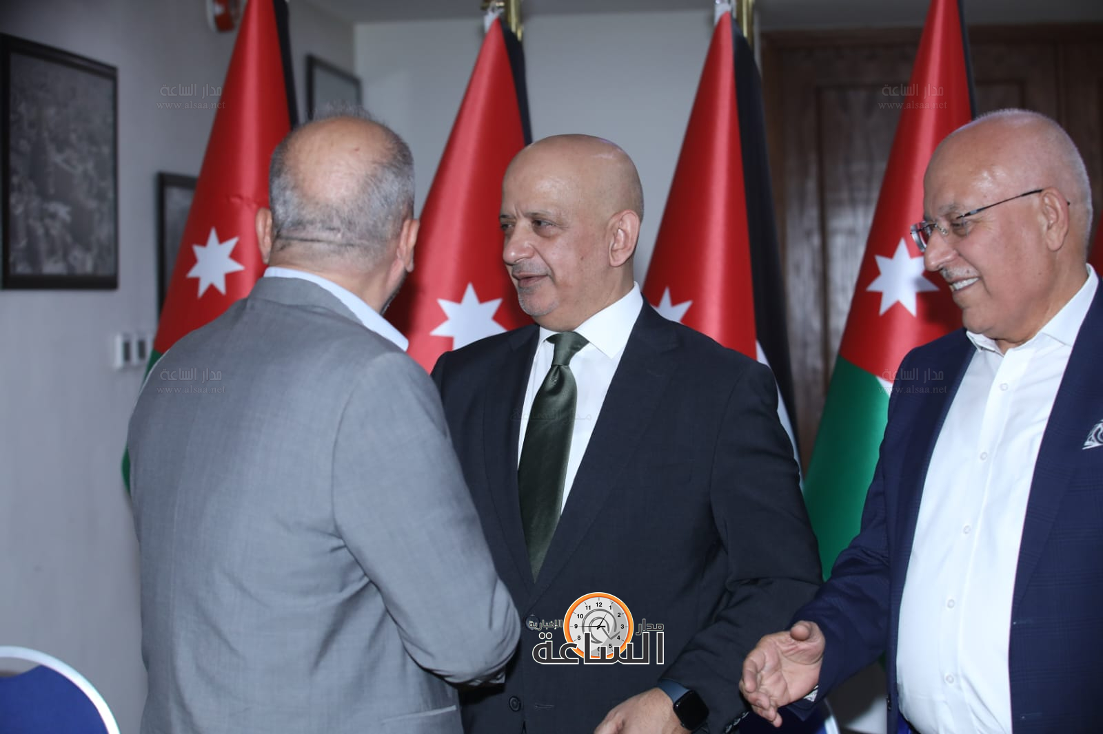 Madar Al-Saa Images 0.548144808331468