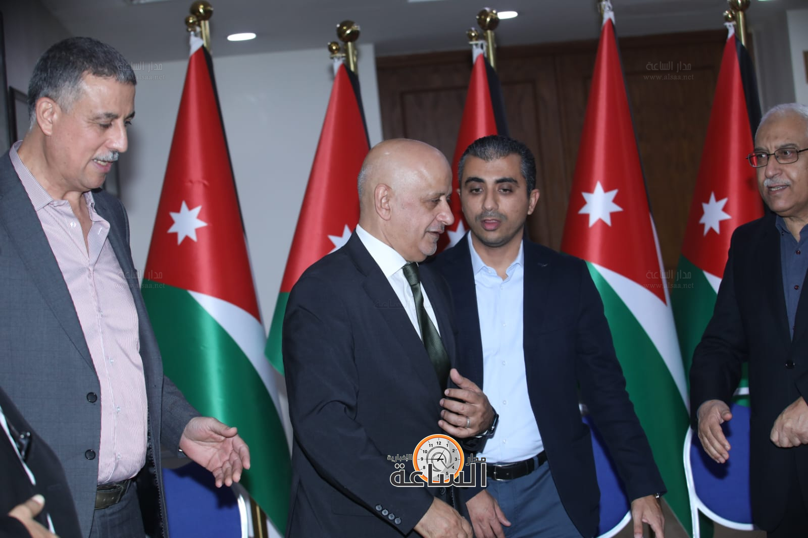 Madar Al-Saa Images 0.06449121824227477