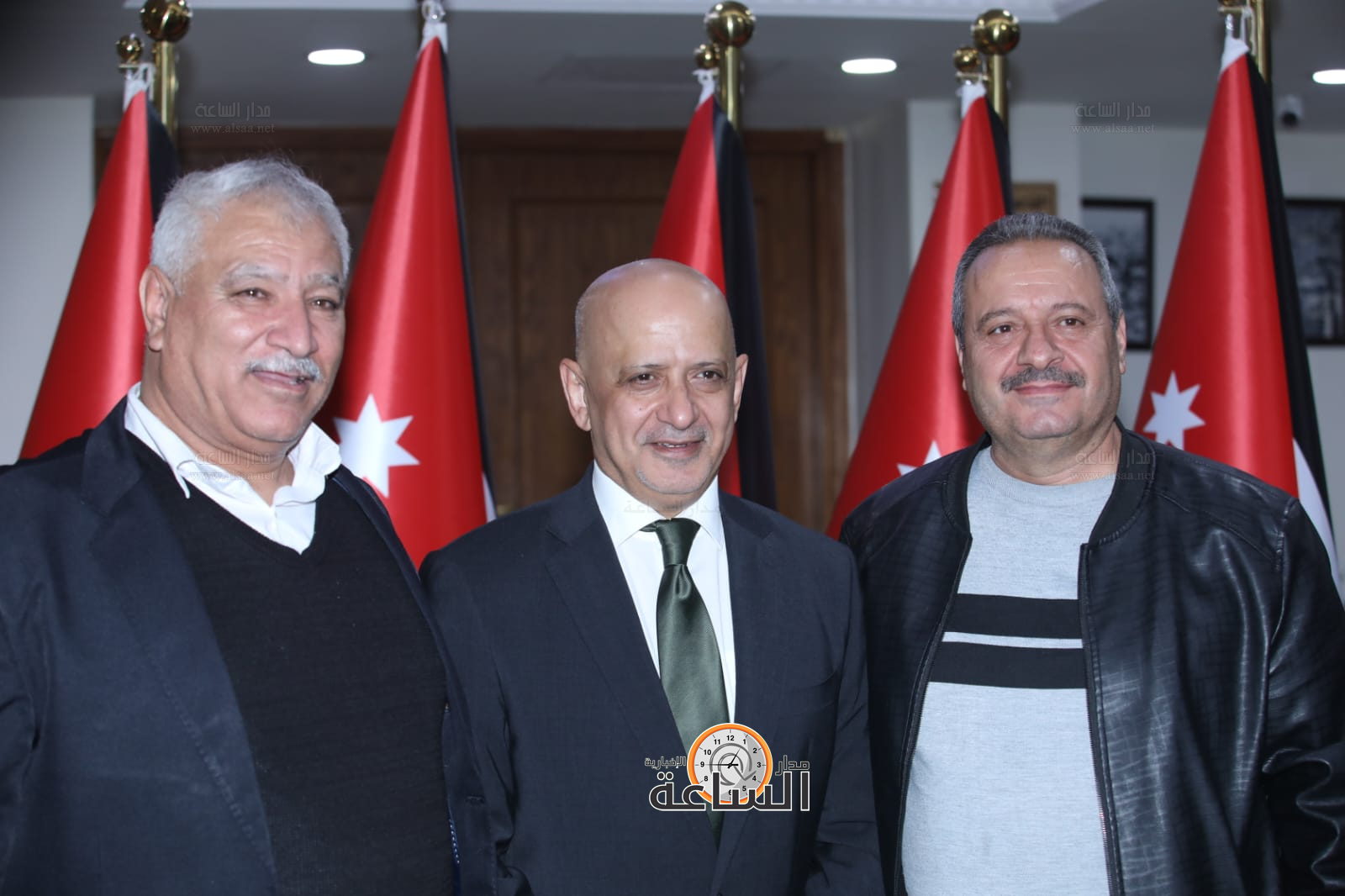 Madar Al-Saa Images 0.4963141408111371