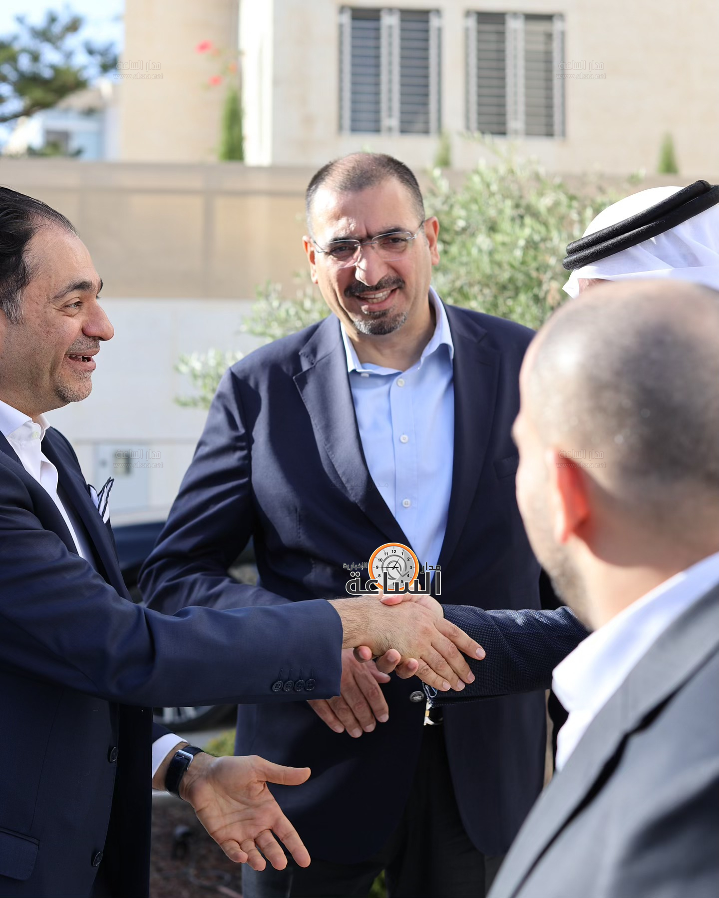 Madar Al-Saa Images 0.6765613017319376